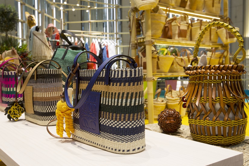 LOEWE Paula's Ibiza 2021 系列