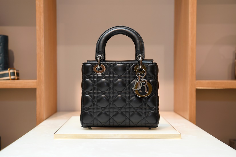 lady dior pop up