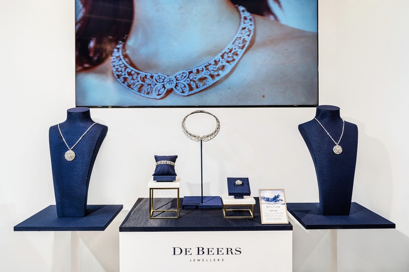 De Beers_ Reflections of Nature