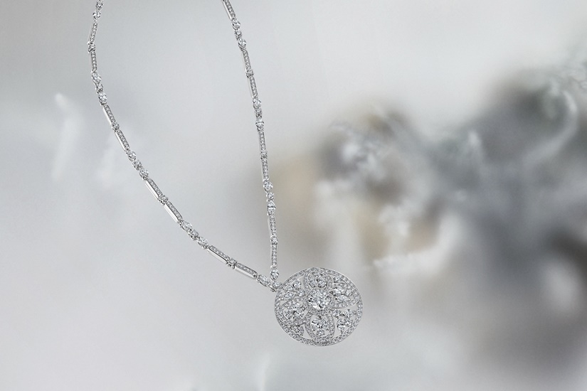 De Beers_ Reflections of Nature