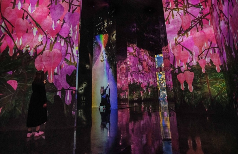 teamLab 