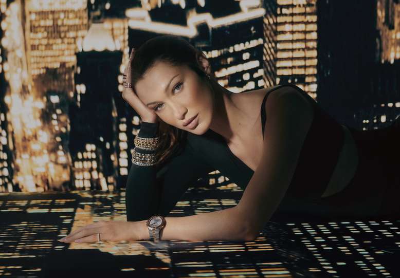 Bella Hadid 為蕭邦演繹全新Ice Cube系列